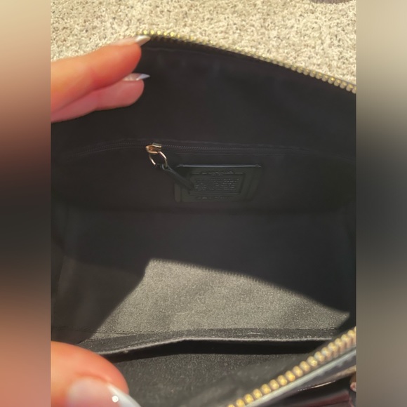 Authentic🖤✨Coach Rowan Satchel in Signature Canvas - Picture 7 of 7